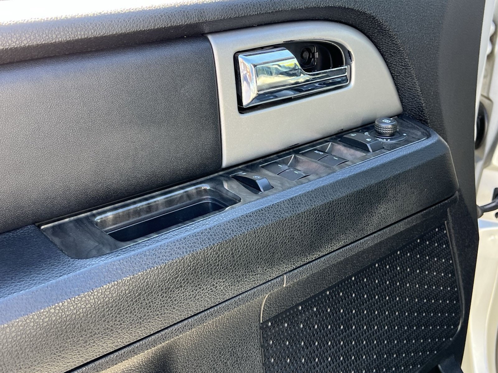 Used 2017 Ford Expedition EL Limited AWD/4WD image 15