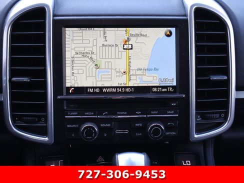 Used 2016 Porsche Cayenne AWD/4WD image 3