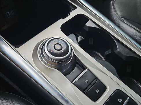 Used 2021 Ford Explorer Limited w/ Equipment Group 301A image 12