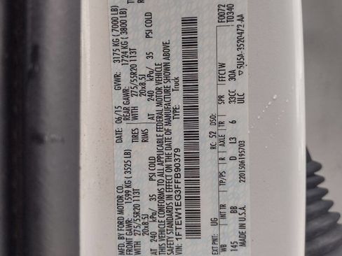 Used 2015 Ford F150 Platinum w/ Equipment Group 701A Luxury image 26