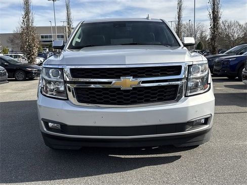 Used 2020 Chevrolet Suburban LT image 8