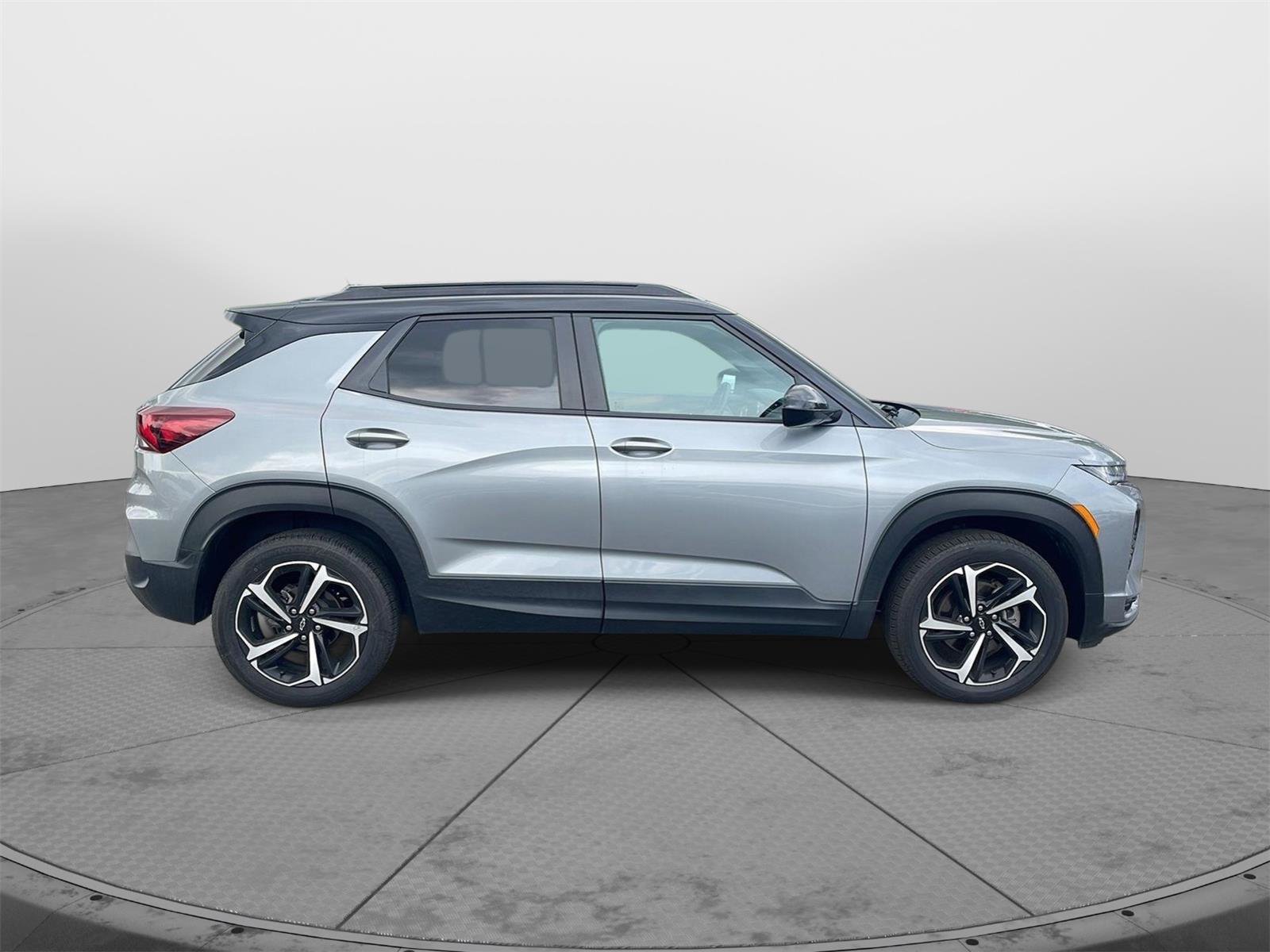 Certified 2023 Chevrolet TrailBlazer RS w/ Sun and Liftgate Package AWD/4WD image 7