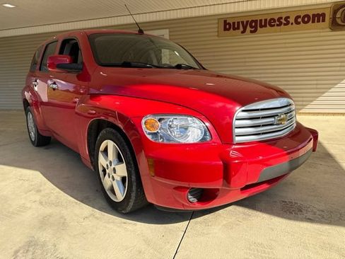 Used 2010 Chevrolet HHR LT FWD image 2