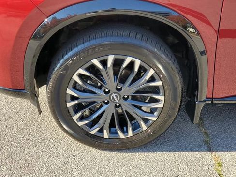 Certified 2024 Nissan Rogue Platinum image 9