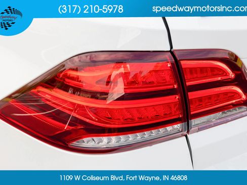 Used 2019 Mercedes-Benz GLE 400 4MATIC image 11