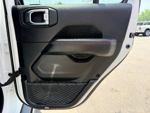 Used 2020 Jeep Gladiator Rubicon AWD/4WD image 38