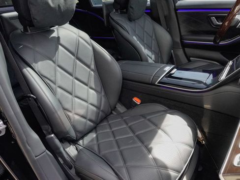 Used 2025 Mercedes-Benz Maybach S 680 4MATIC image 24