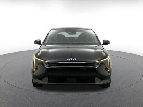 Used 2025 Kia K4 FWD image 2