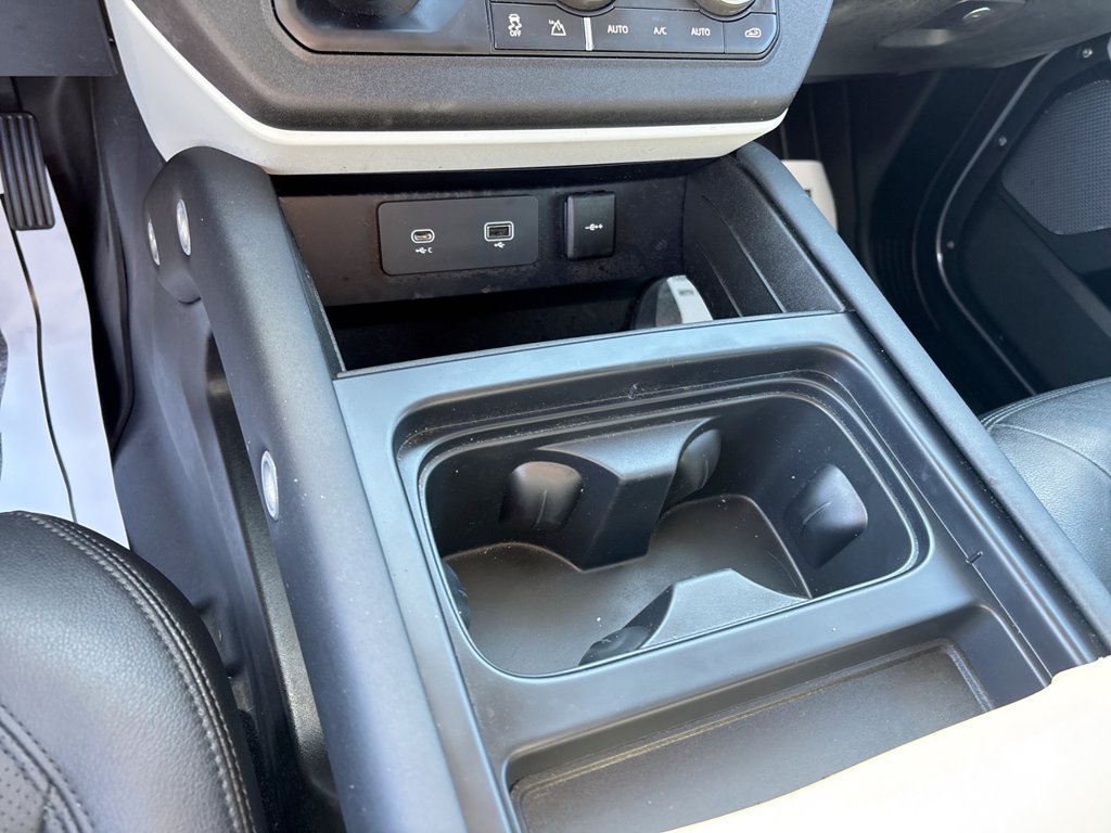 Used 2024 Land Rover Defender 110 S AWD/4WD image 37
