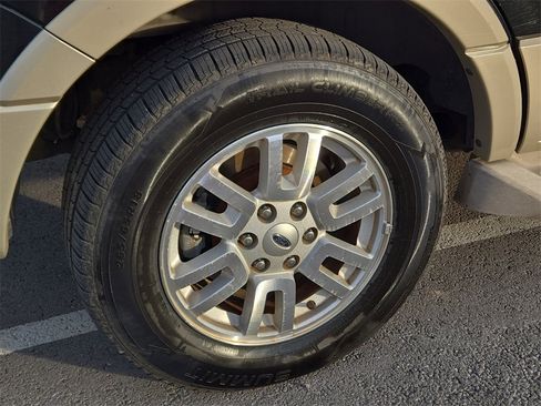 Used 2008 Ford Expedition Eddie Bauer image 5