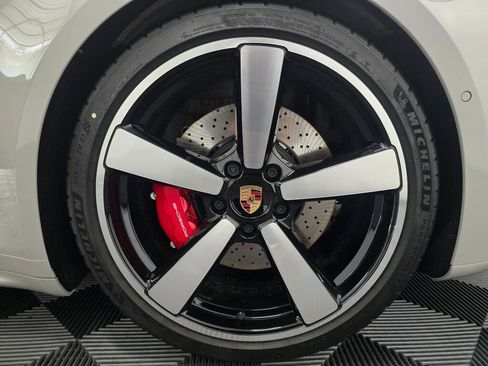 New 2026 Porsche 911 Carrera 4S image 32