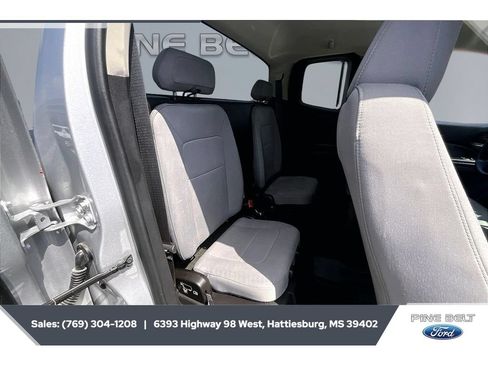 Used 2018 Chevrolet Colorado W/T w/ WT Convenience Package RWD image 21