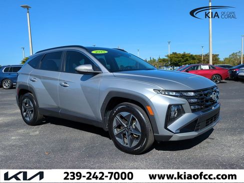 Used 2025 Hyundai Tucson SEL image 2