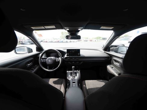Used 2024 Honda HR-V Sport image 19
