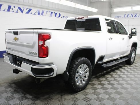 Used 2023 Chevrolet Silverado 2500 High Country w/ Z71 Off-Road Package image 4