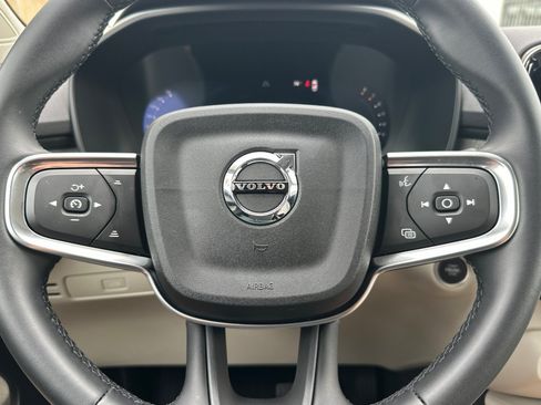 Used 2026 Volvo XC40 B5 Plus AWD/4WD image 26