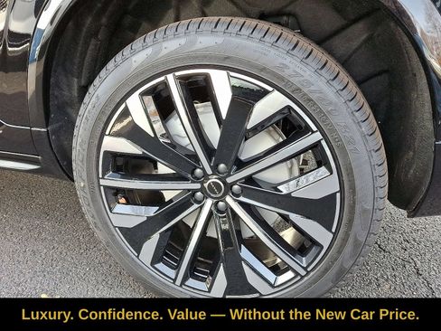 Used 2026 Volvo XC90 B6 Plus w/ Protection Package Premier AWD/4WD image 6