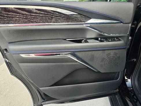 Certified 2025 Cadillac Escalade IQ Sport 1 AWD/4WD image 15