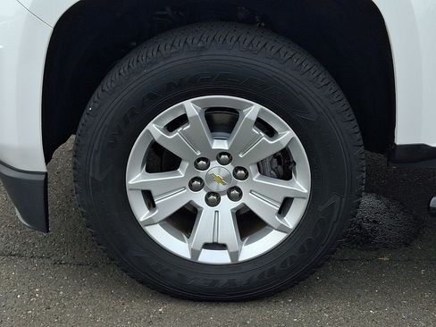 Used 2020 Chevrolet Colorado LT w/ LT Convenience Package RWD image 9