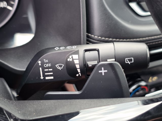 Used 2023 Nissan Rogue SV AWD/4WD image 34