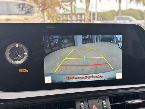 Used 2024 Lexus ES 350 w/ Premium Package image 28