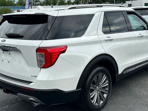 Used 2020 Ford Explorer Limited w/ Class III Trailer Tow Package AWD/4WD image 5