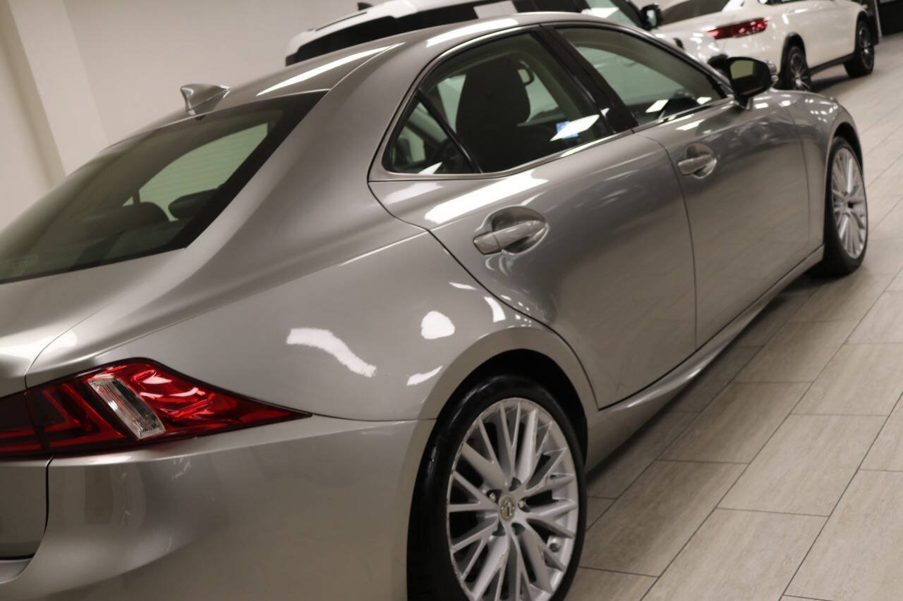 Used 2016 Lexus IS 200t w/ Navigation System Package RWD image 98