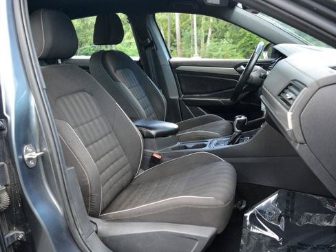 Used 2023 Volkswagen Jetta Sport FWD image 18