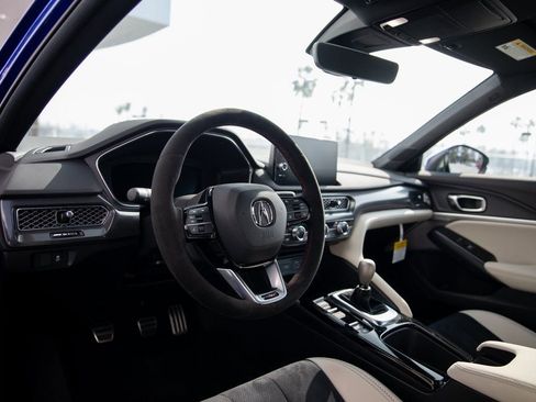 Used 2024 Acura Integra Type S image 9