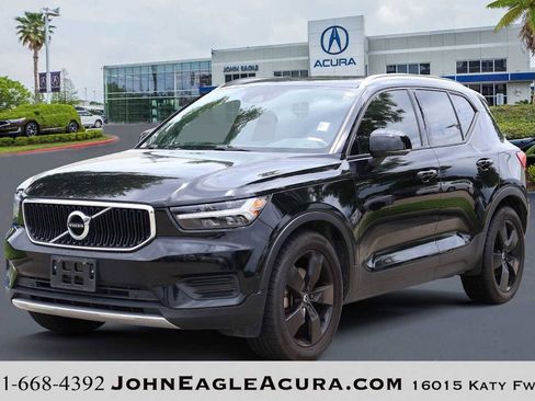 Used 2019 Volvo XC40 T5 Momentum AWD/4WD image 1