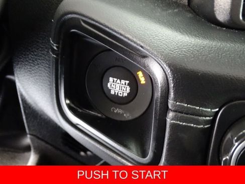 Certified 2025 Jeep Wrangler Unlimited Sahara w/ Safety Group AWD/4WD image 9