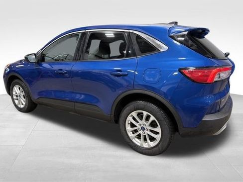Used 2022 Ford Escape SE AWD/4WD image 3