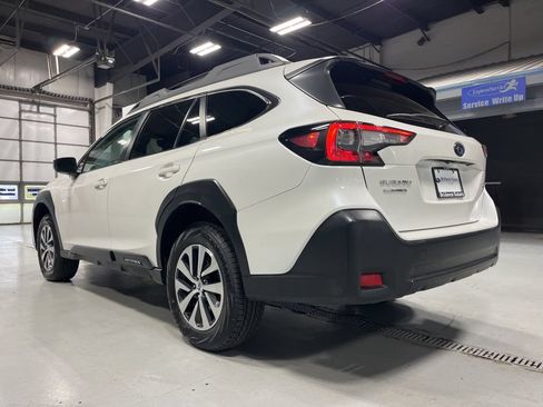 Certified 2023 Subaru Outback Premium AWD/4WD image 7