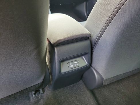 Used 2023 Toyota Corolla LE image 11