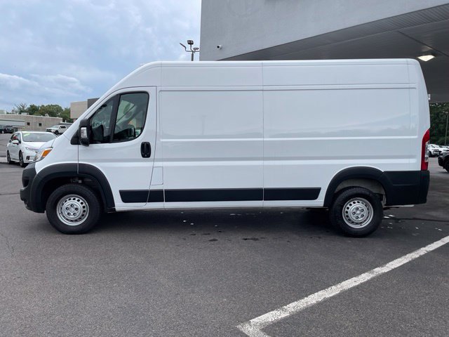 Used 2025 RAM ProMaster 2500 w/ Convenience Group FWD image 8