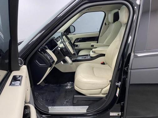 Used 2018 Land Rover Range Rover Supercharged AWD/4WD image 21
