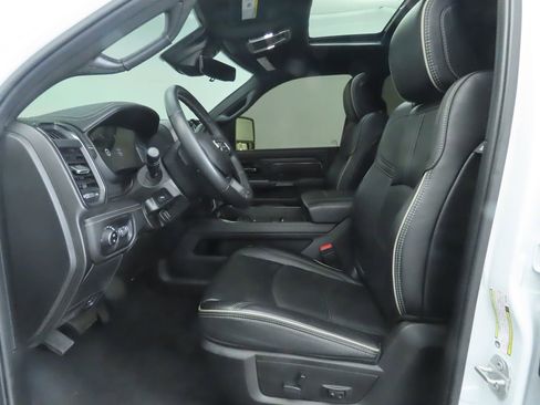 Used 2024 RAM 3500 Limited image 20