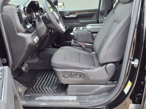 New 2026 GMC Sierra 1500 SLE w/ Preferred Package image 23