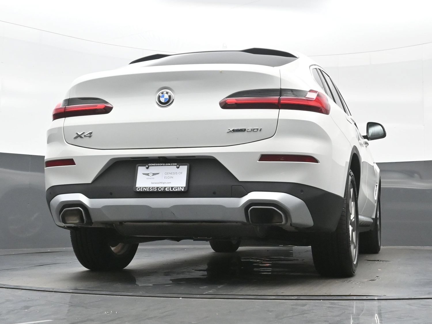 Used 2025 BMW X4 xDrive30i AWD/4WD image 32