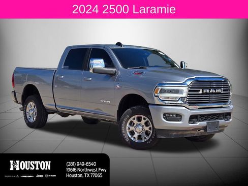 Used 2024 RAM 2500 Laramie w/ Safety Group AWD/4WD image 1