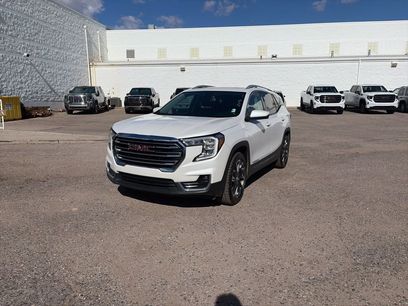 Used 2022 GMC Terrain SLT w/ Infotainment Package II