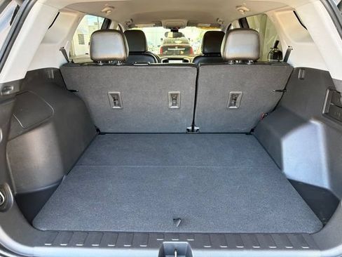 Used 2021 GMC Terrain SLT w/ Infotainment Package II FWD image 21