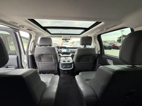 Used 2025 Ford Expedition Active AWD/4WD image 50