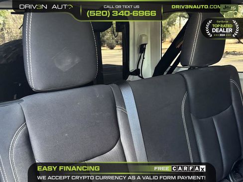 Used 2015 Jeep Wrangler Unlimited Rubicon w/ Max Tow Package AWD/4WD image 19