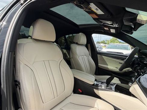 Used 2019 BMW M550i xDrive AWD/4WD image 16