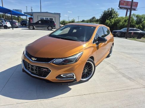 Used 2017 Chevrolet Cruze Premier FWD image 1