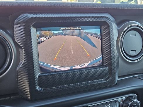 Used 2021 Jeep Wrangler Unlimited Sport image 20