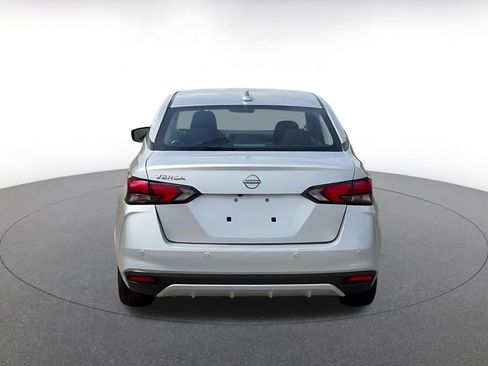 Used 2025 Nissan Versa SV image 10