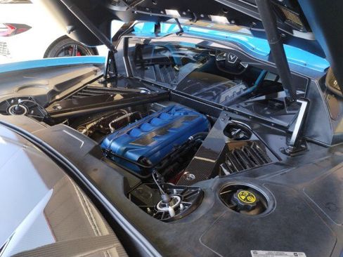 Used 2021 Chevrolet Corvette Stingray Premium Cpe w/ Z51 Performance Package image 12