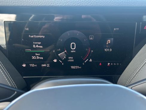 Used 2025 GMC Yukon XL Denali AWD/4WD image 33